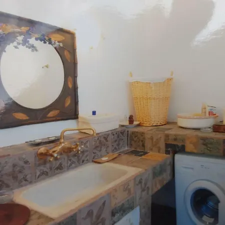 펜션 Rena's In Naxos
