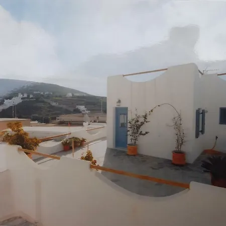 Rena's In Naxos * Vívlos